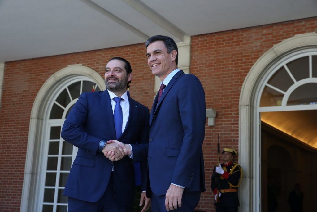 Pedro Sánchez reafirma a su homólogo de Líbano el compromiso español con la misión de la ONU