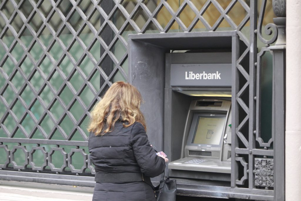 Liberbank cerrará 58 oficinas en zonas de expansión y mantendrá abiertas menos de 700