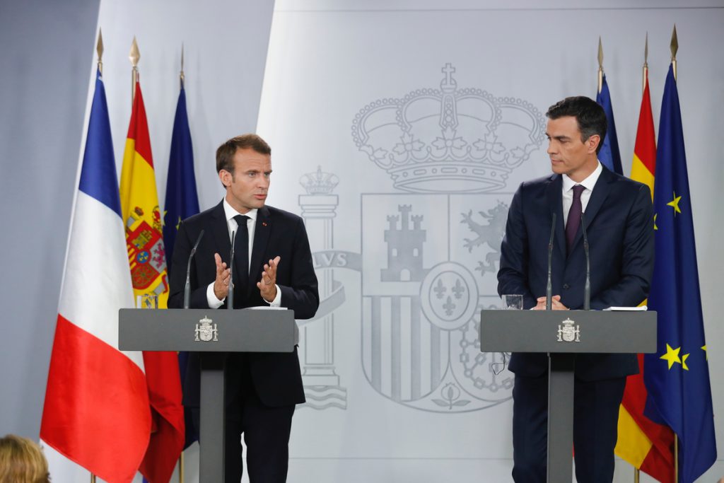 España y Francia muestran reservas sobre el pacto comercial con EEUU y piden preservar los estándares de la UE