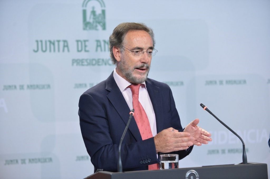 Andalucía dice que el Estado deberá asumir cualquier coste que suponga equilibrar taxi y VTC