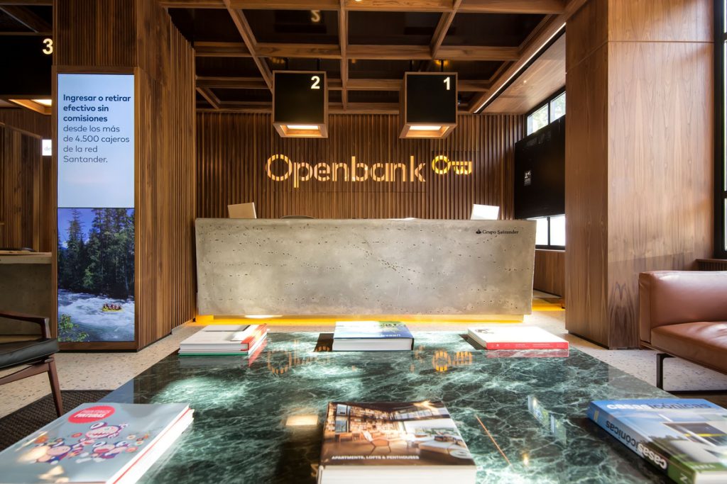Openbank incorpora el pago móvil a través de los dispositivos Fitbit y Garmin