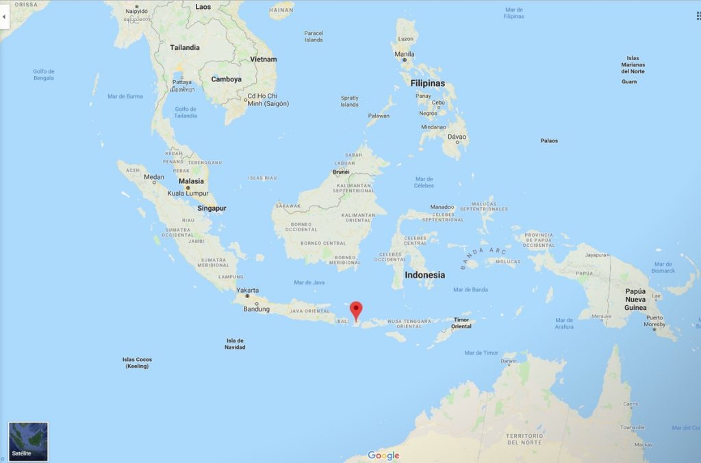 Alrededor de 340 españoles habrán abandonado este miércoles por avión la isla indonesia de Lombok