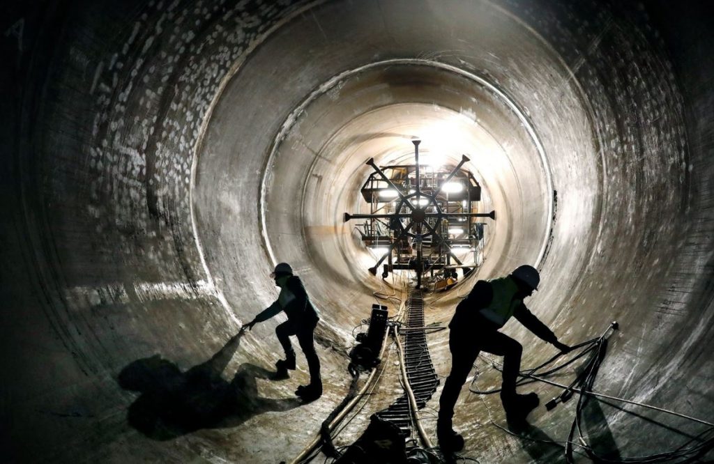 Iberdrola inicia el montaje de la primera turbina de su central hidroeléctrica de Gouvães (Portugal)