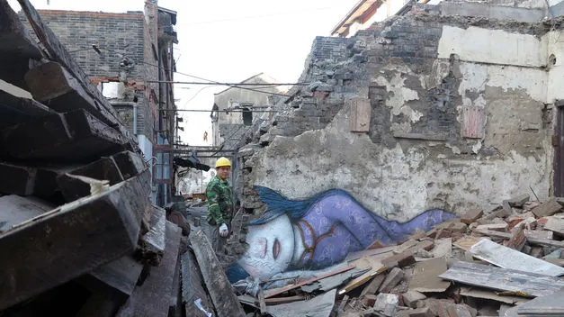 El número de muertos por el terremoto en la isla indonesia de Lombok supera ya los 400