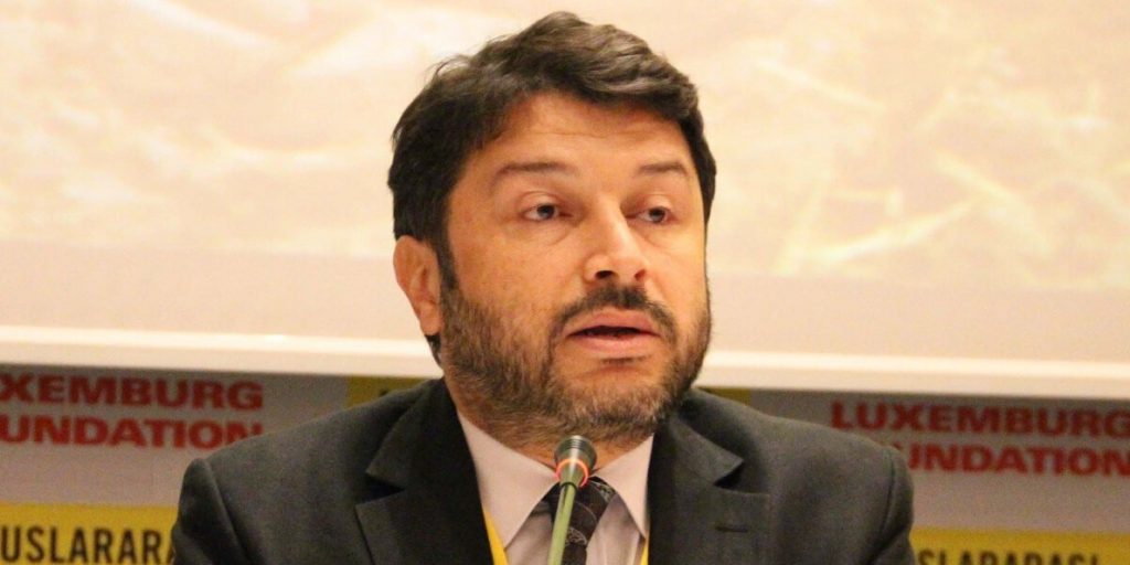 Un tribunal turco pone en libertad al director de Amnistía Internacional en el país