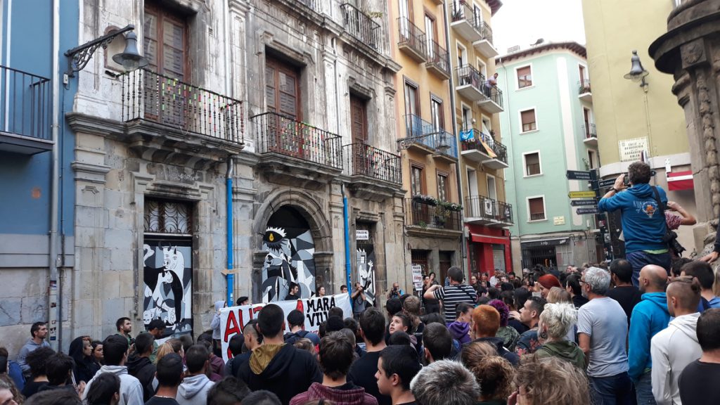 UPN estudia acciones legales contra el Gobierno de Navarra tras desistir de desalojar un edificio okupado en Pamplona
