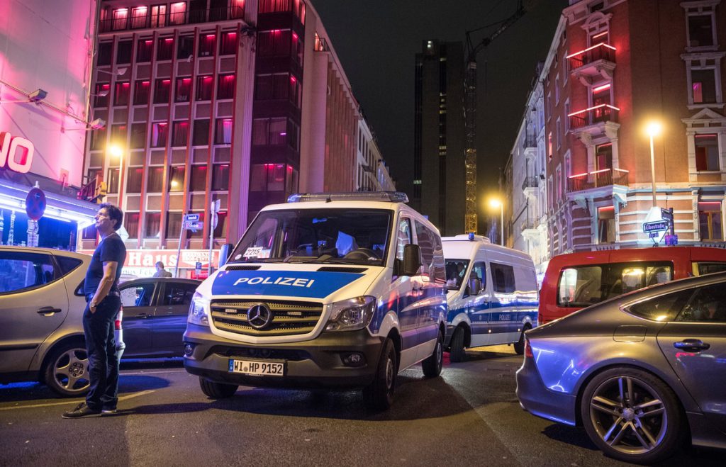 La Policía alemana investiga dos ataques contra refugiados