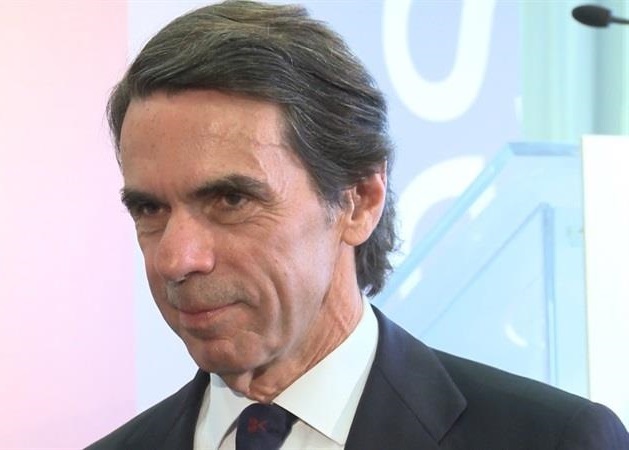 Aznar comparece mañana ante la comisión del Congreso que investiga la »caja b» del PP