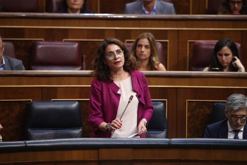 El PSOE usa una ley contra la violencia machista para meter la reforma que anulará el veto del Senado al techo de gasto