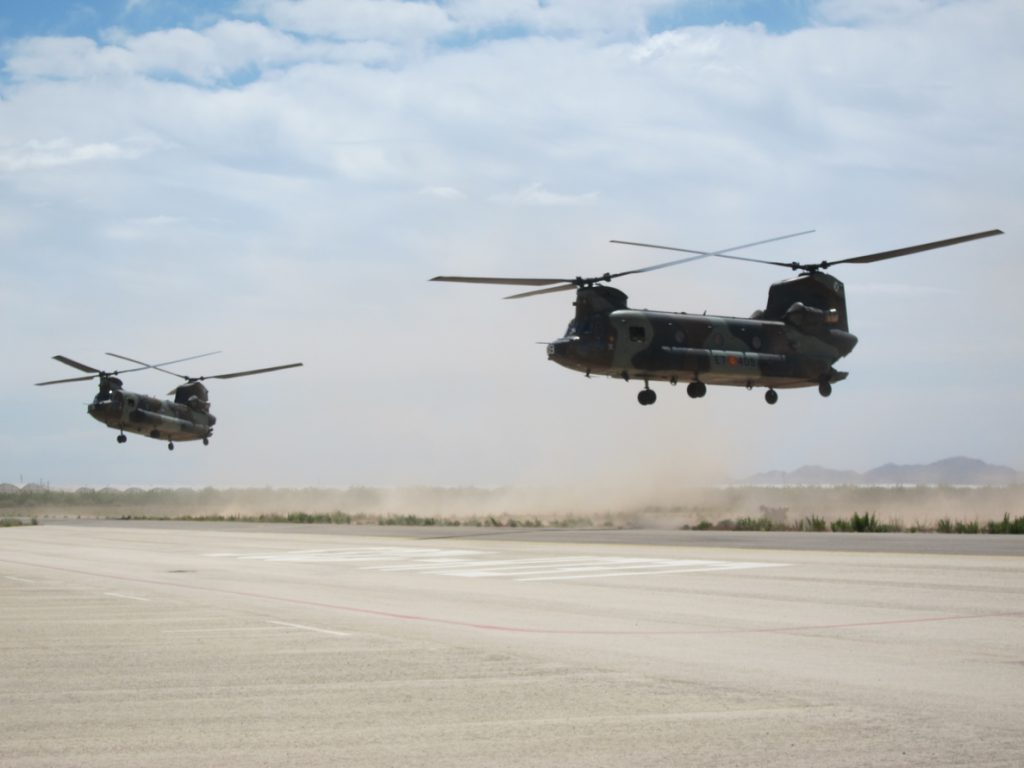 El Gobierno renovará la flota de helicópteros Chinook por más de 800 millones de euros