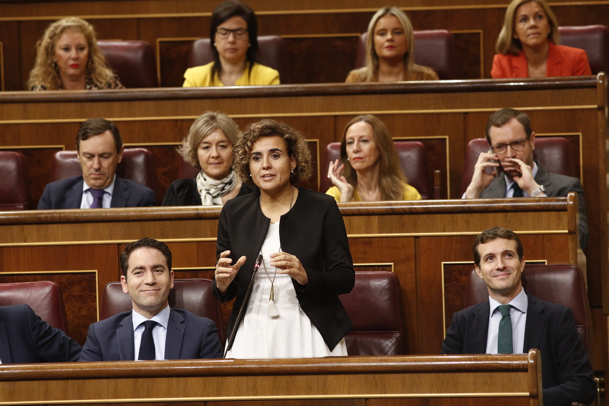 El PP acusa al PSOE de ser el «Gobierno de la vergüenza» y de actuar como «abogado defensor de los golpistas» catalanes