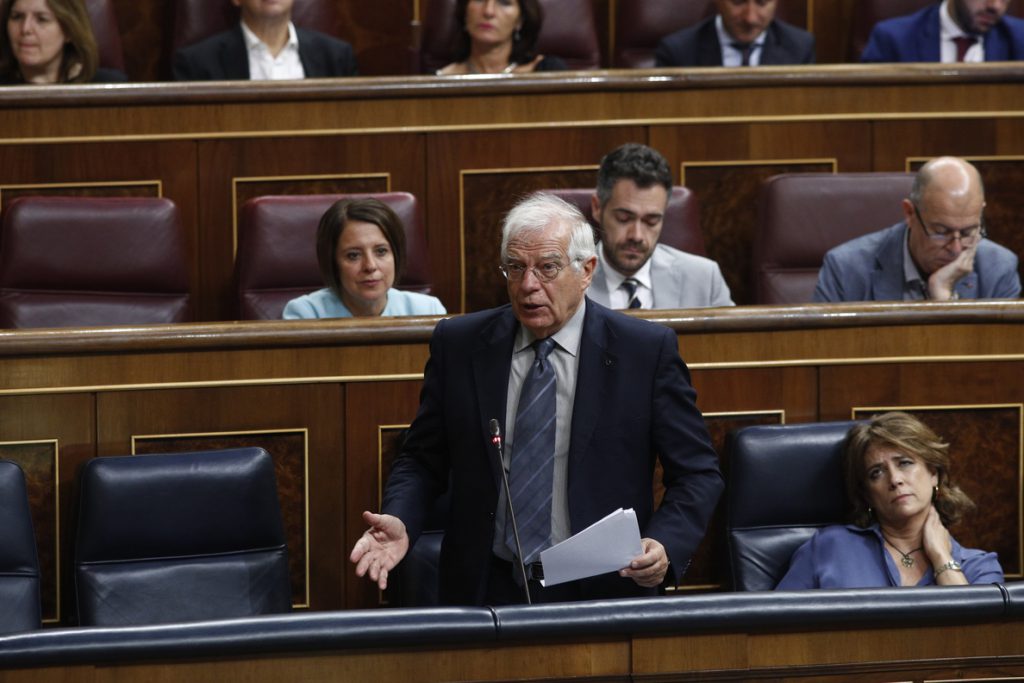 Borrell no descarta que los independentistas voten contra los PGE y entonces será Sánchez quien decida