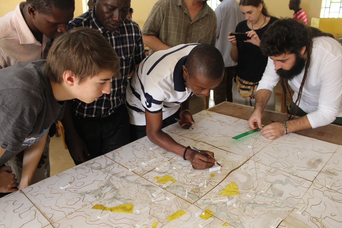 Estudiantes de la Universidad CEU San Pablo viajan a Makeni (Sierra Leona) para poner en marcha un plan de urbanismo
