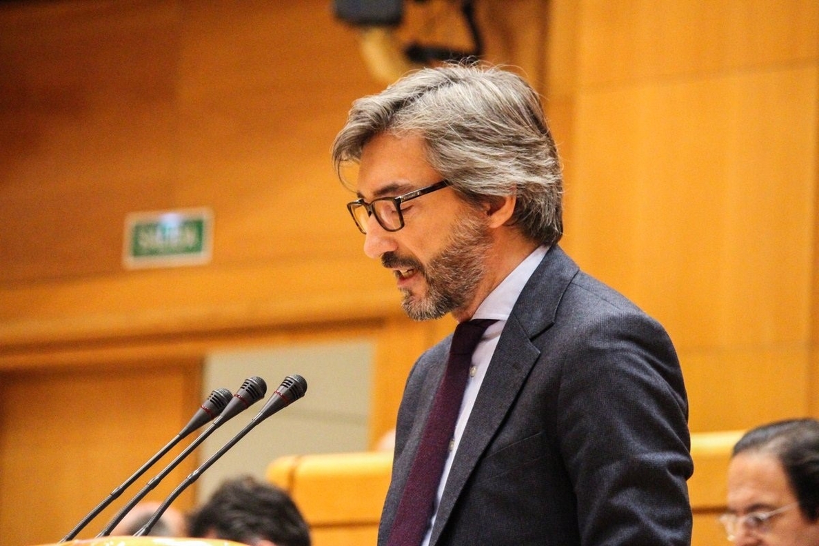 Oyarzábal (PP) defiende que se «pare los pies a quienes incitan a la violencia» en Cataluña