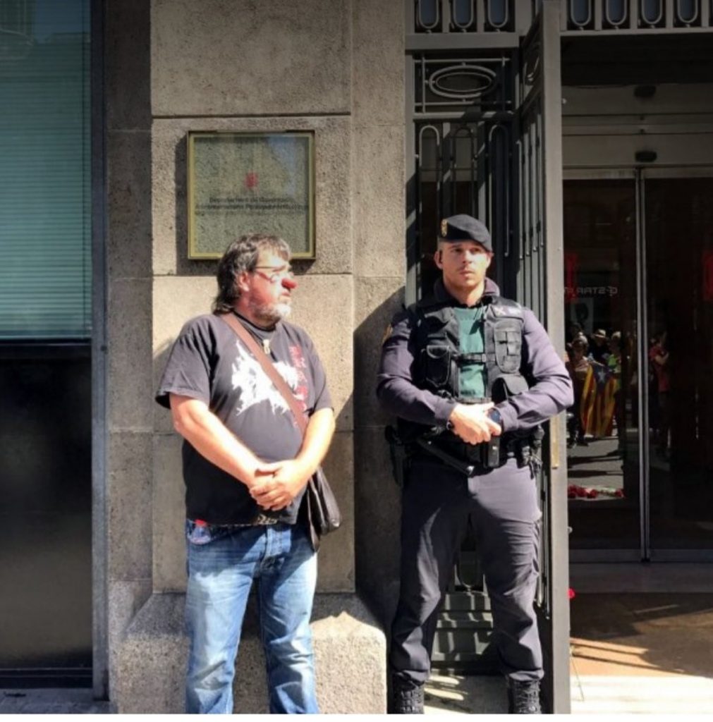 Una juez procesa al concejal de Sant Joan (Barcelona) Jordi Pesarrodona por presunta desobediencia grave el 1-O