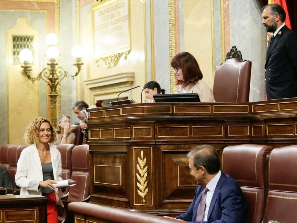 El PSOE ofrece al PDeCAT en el Congreso el compromiso de ir agilizando inversiones en Cataluña