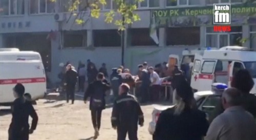 Un estudiante mata a 18 personas en un ataque contra su instituto en Crimea