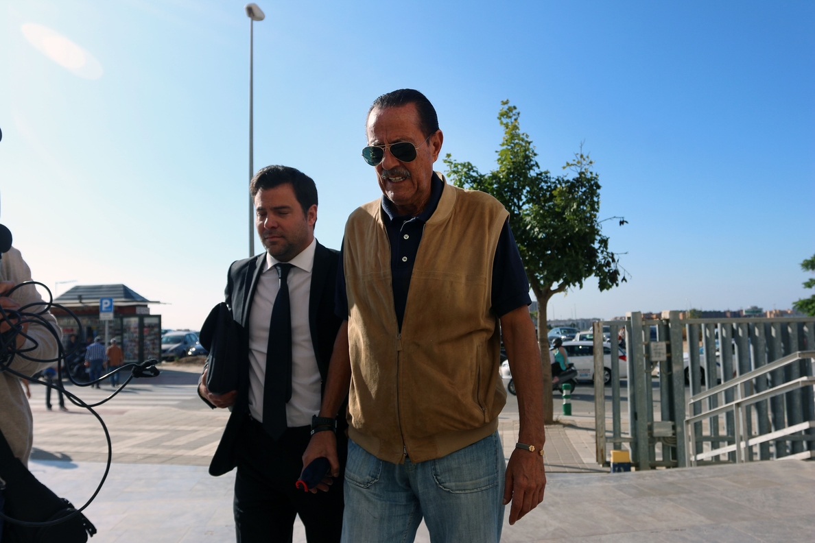 Juzgan a Julián Muñoz y otros exresponsables de Marbella por adjudicación irregular de obras