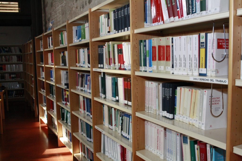 Las editoriales universitarias publicaron 4.497 títulos en 2017, el 34,03% de los libros académicos de España