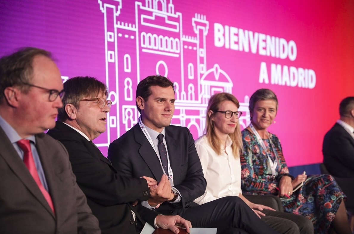Rivera dice que «si hay un solo escaño más de cambio, habrá cambio» en Andalucía, pero liderado por Ciudadanos