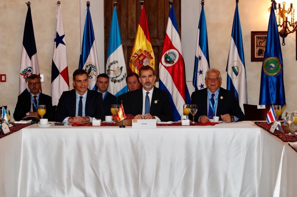 Sánchez considera un «éxito» la Cumbre Iberoamericana pese a las ausencias de Maduro y Ortega