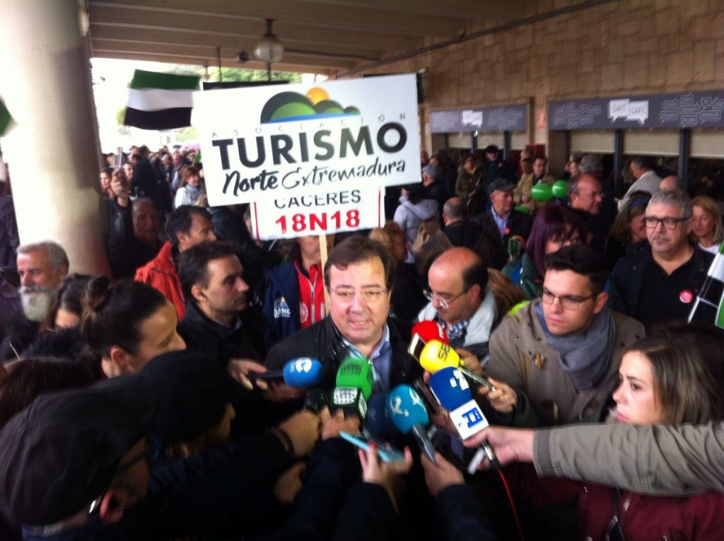 Vara reclama al Gobierno que «salde la deuda» de España con Extremadura y «cumpla los compromisos» por un tren digno