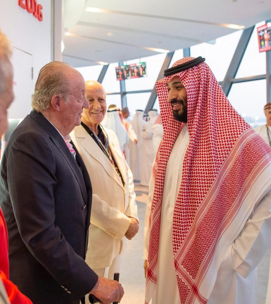 El Rey Juan Carlos se fotografía con el príncipe heredero saudí en medio de la polémica por el asesinato de Jashogi