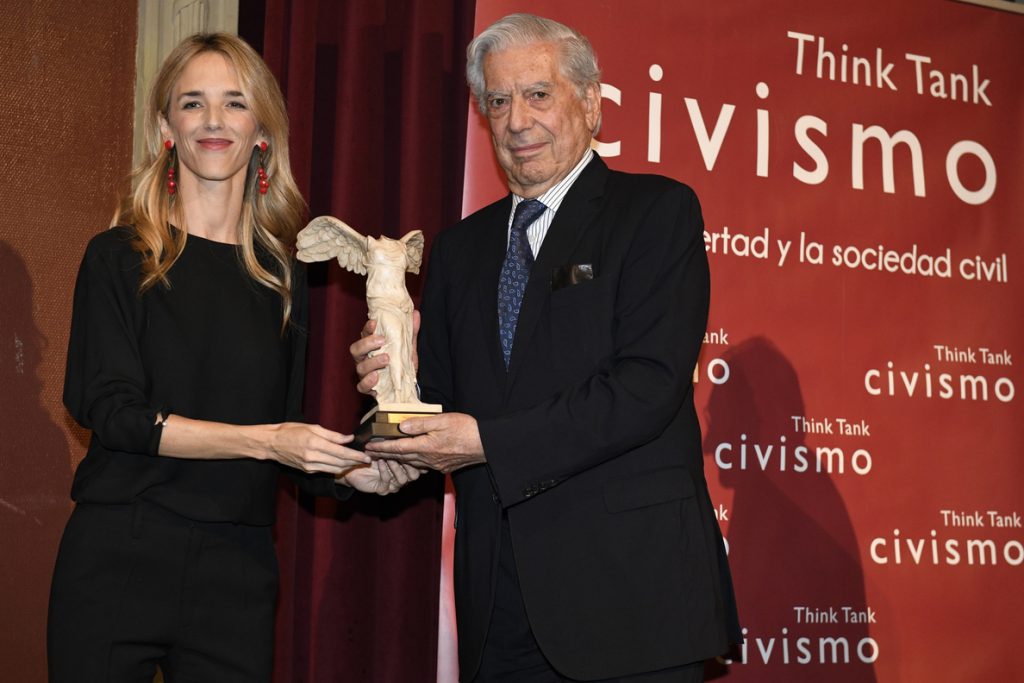 Vargas Llosa, Premio Sociedad Civil del think tank Civismo por su compromiso con la libertad y su aportación literaria