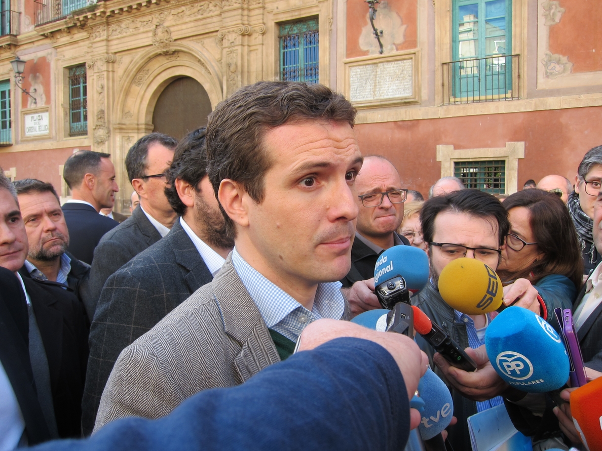 Casado reclama al Gobierno la aplicación «inmediata» del 155 en Cataluña