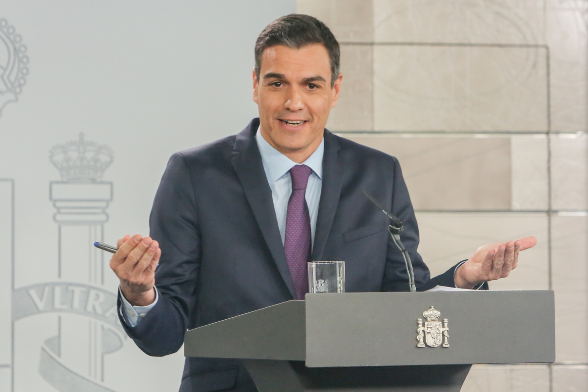 Canarias teme que el Gobierno de Sánchez planee incumplir el nuevo REF y el Estatuto y haga peligrar 400 millones al año