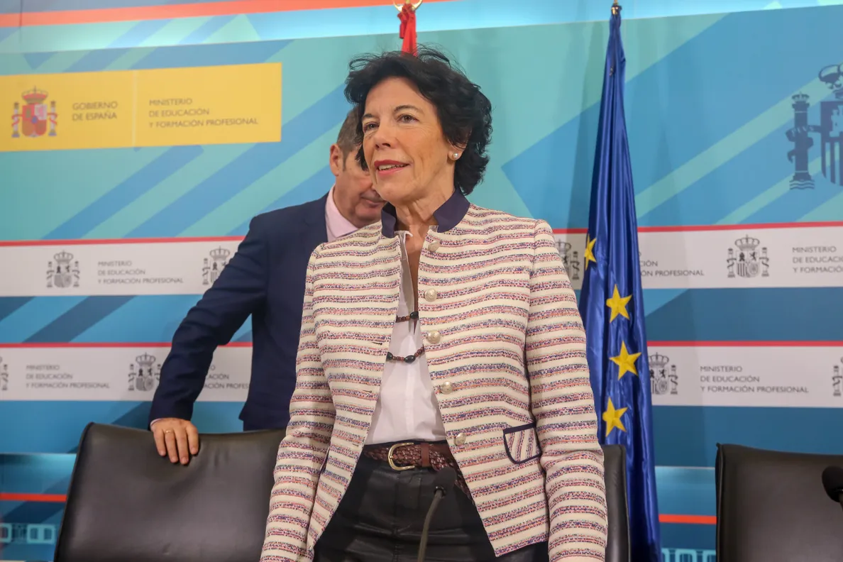 Celaá presenta el Plan de Recuperación: «La educación es el principal motor económico. Está en el centro de las estrategias como queda reflejado en los diferentes planes de estímulo»