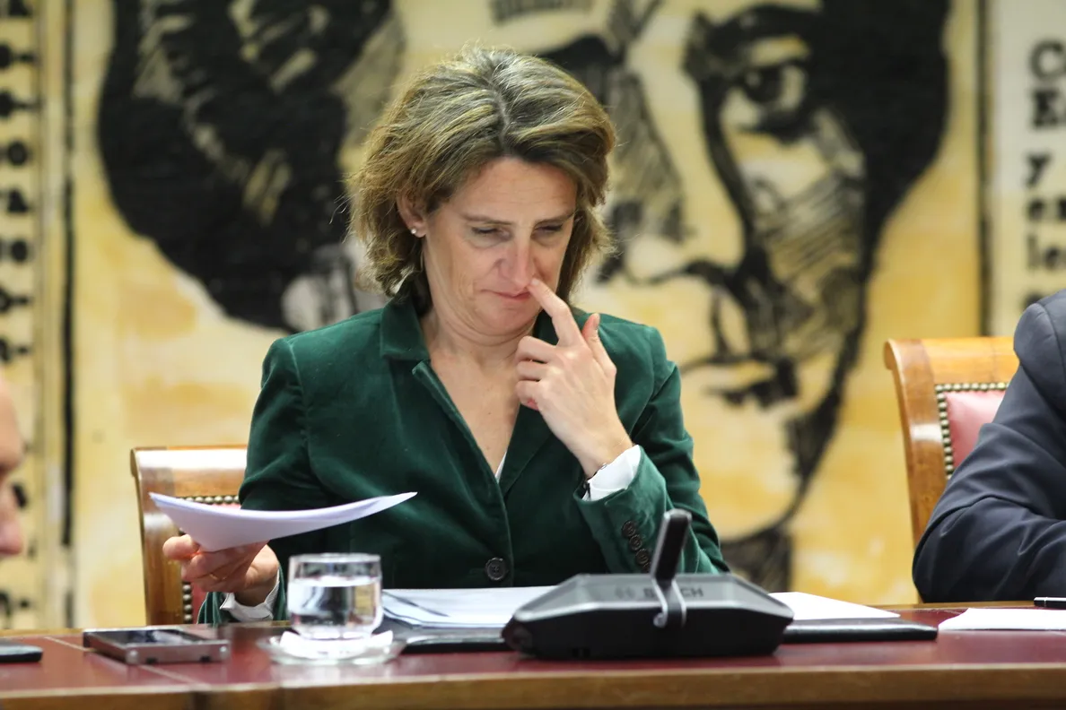 España pide permiso a Bruselas para fijar el precio de la luz fuera del sistema europeo de la electricidad frente a la oposición de 11 países