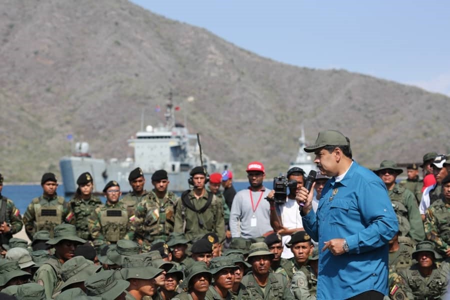 Maduro pide a los militares «evitar que Venezuela se convierta en una estrella de la bandera gringa»