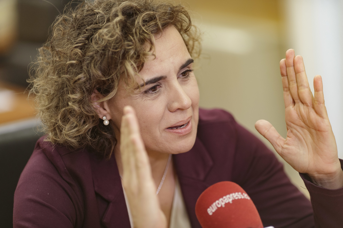 Montserrat (PP) recuerda los vaivenes de Cs: «Un día se va a dormir socialdemócrata y otro se levanta liberal»