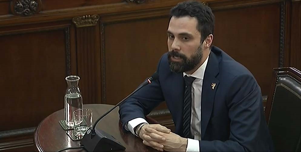 Torrent a preguntas de Vox: «No vamos a renunciar nunca a la voluntad mayoritaria en Cataluña, volveré a votar»