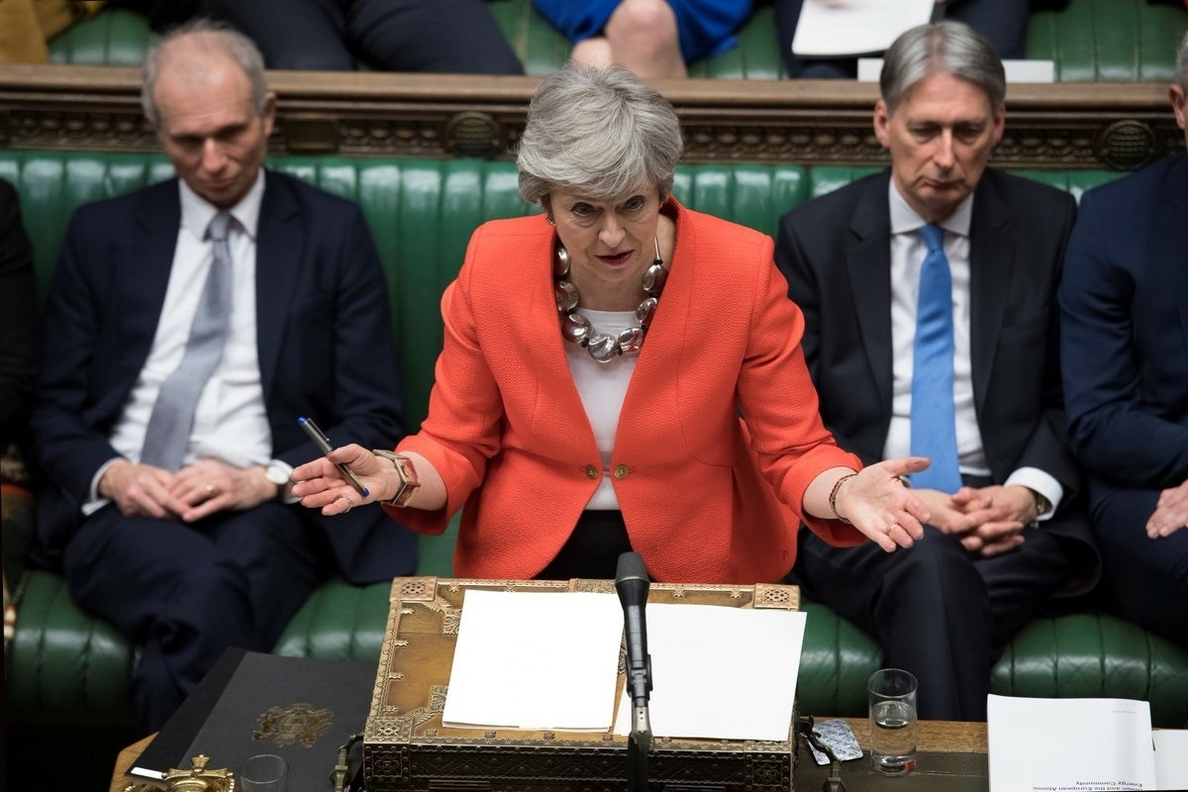 El Parlamento británico descarta un Brexit sin acuerdo en un primer paso para superar el »impasse» actual