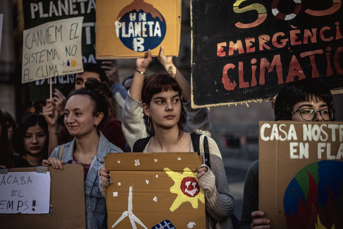 Los universitarios lideran en España la movilización estudiantil »Fridays for future» contra el cambio climático