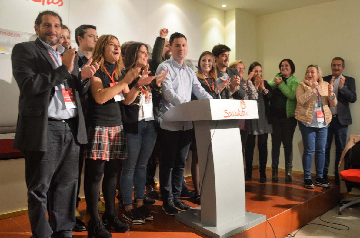La dirección federal del PSOE no cambiará finalmente las listas propuestas por León