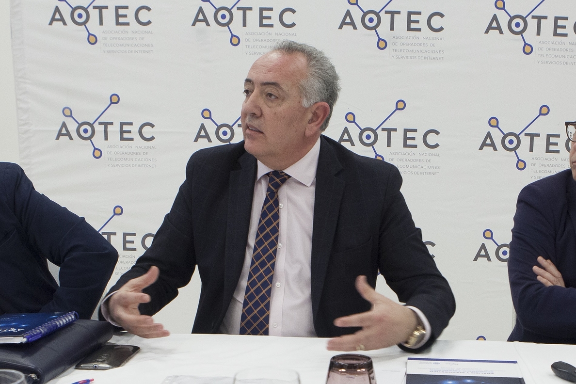 Aotec afirma que las nuevas ayudas a la banda ancha reabren la brecha digital en pequeñas localidades