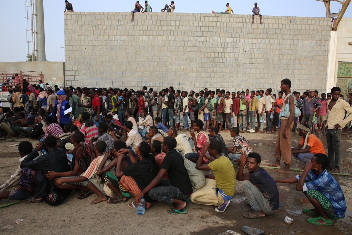 La OIM denuncia que el Gobierno de Yemen mantiene a más de 2.000 migrantes bajo detención arbitraria