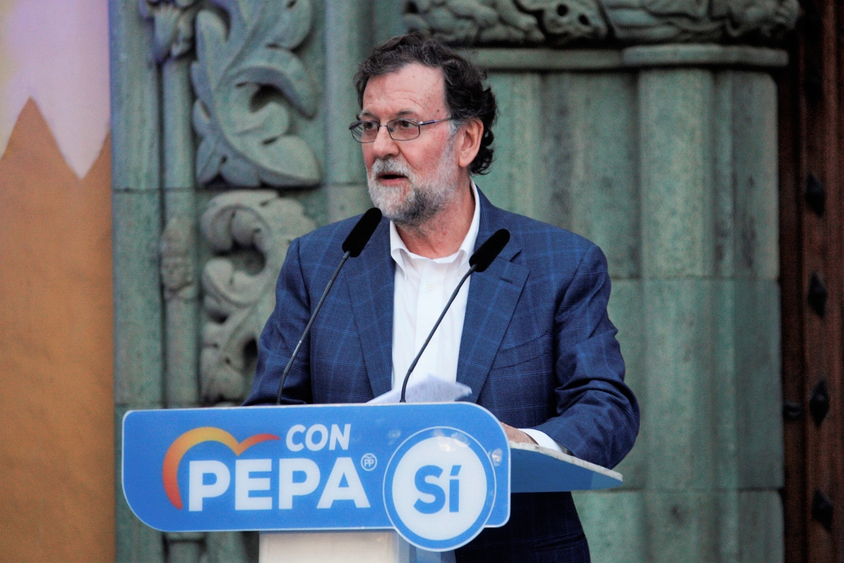 Rajoy defiende empujar al sector turístico para que esté en un «constante proceso de mejora y modernización»