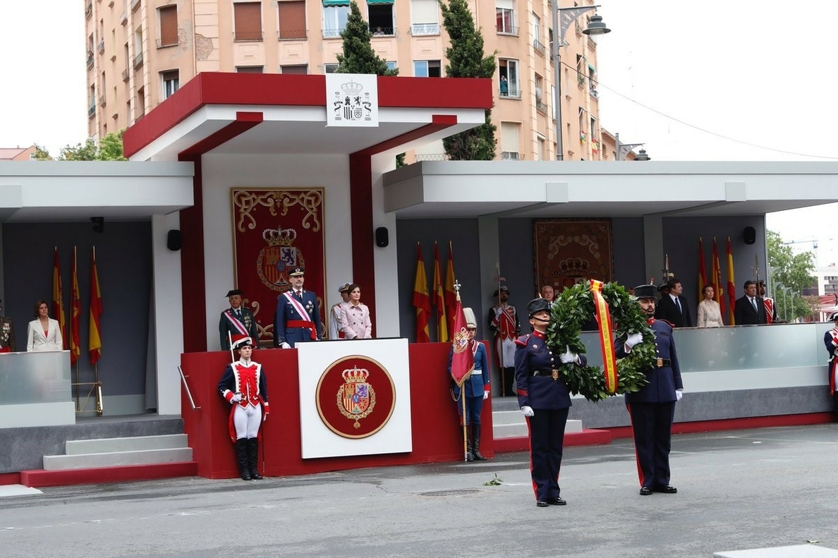 Los Reyes presidirán el 1 de junio en Sevilla un desfile de las Fuerzas Armadas que homenajeará los 30 años de misiones