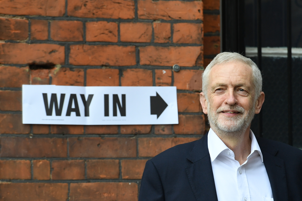 Corbyn pide al sucesor de May que convoque elecciones anticipadas