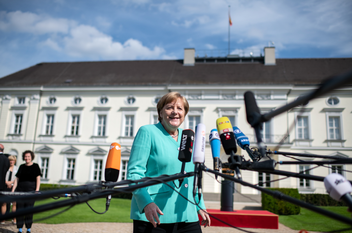 La coalición de Merkel obtendría un 27,5 por ciento de los votos en las elecciones europeas, según proyecciones