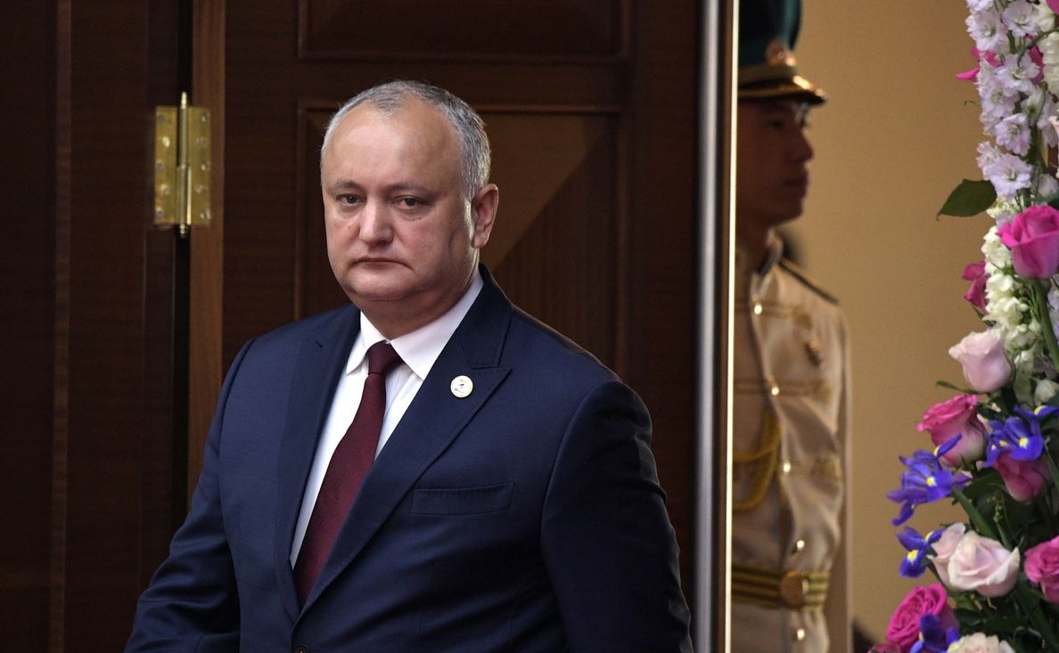 El Tribunal Constitucional de Moldavia cesa temporalmente de sus funciones al presidente Igor Dodon