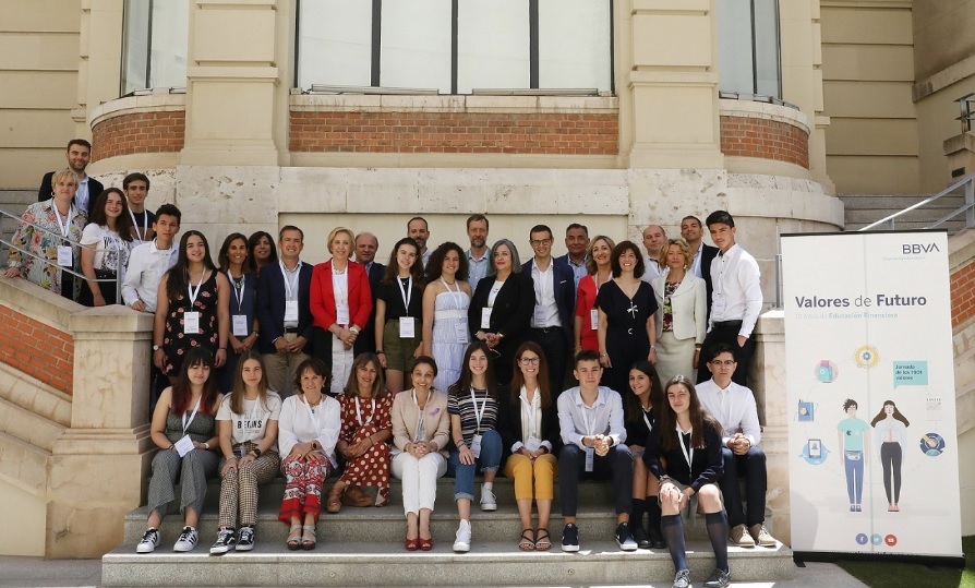 El colegio La Asunción, de Granada, ganador nacional de la X edición de »Valores de futuro» de BBVA