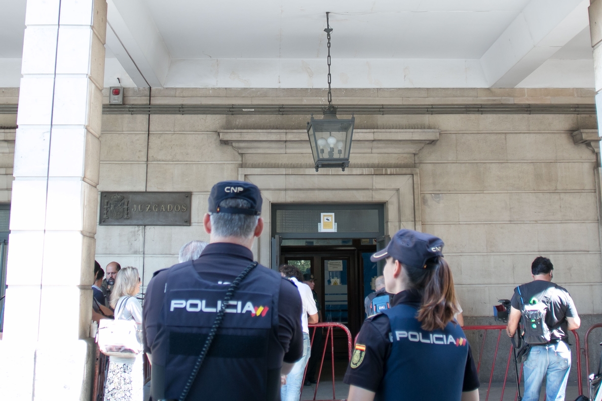 El condenado a 20 años por matar a su mujer en Alcolea (Sevilla) pide pagar indemnización a 10 euros al mes