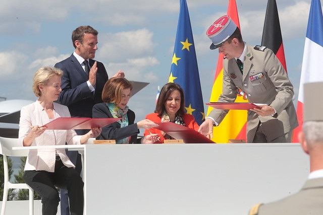 España formaliza su entrada con Francia y Alemania en el proyecto del futuro caza europeo