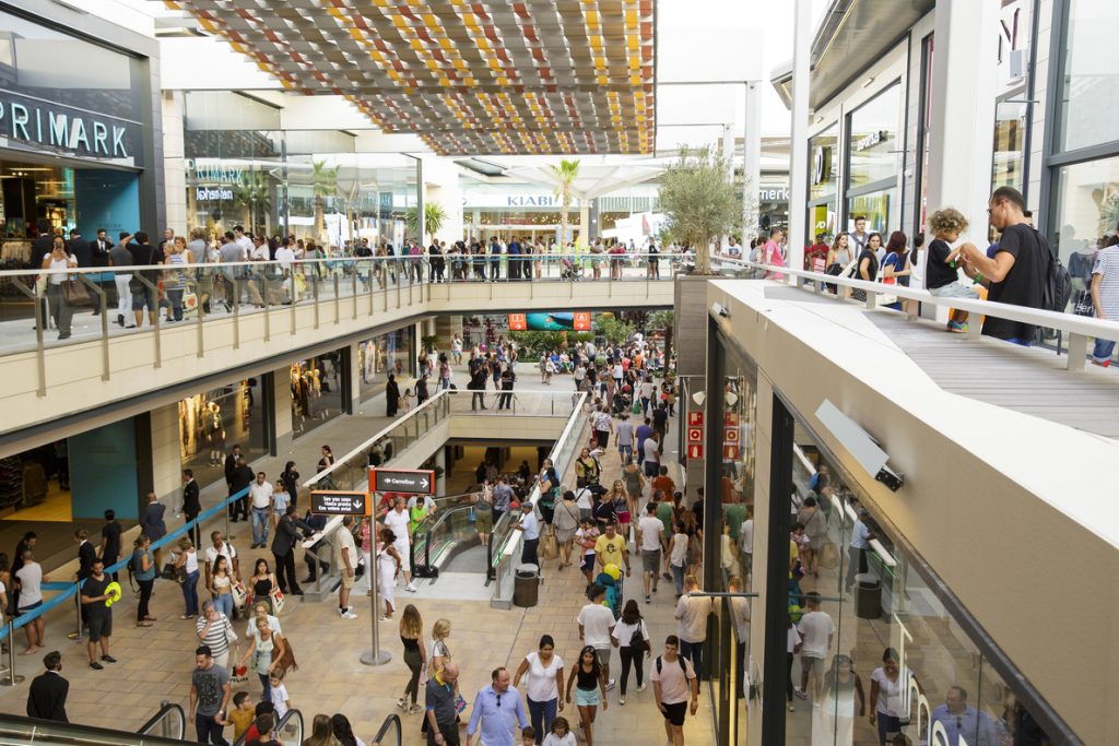 Los centros comerciales ya han recuperado el 69% de su afluencia habitual