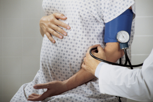 El riesgo de neumonía grave por COVID-19 en pacientes embarazadas es superior al de mujeres con la misma edad